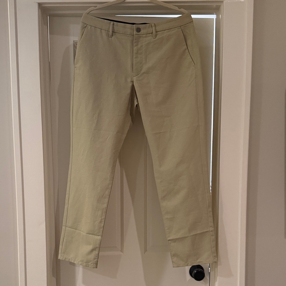 Bonobos Performance Link Pants Khaki Heather in Athletic Fit